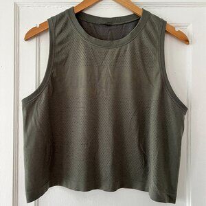 Lululemon Breeze By Muscle Crop Tank Women Size 10 Olive